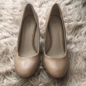 Versona Nude Heels